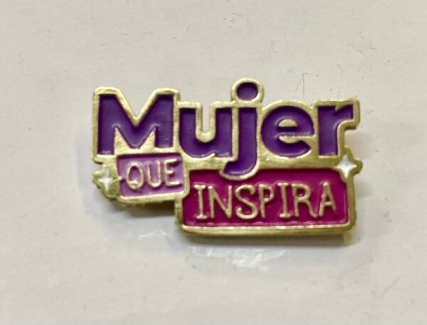 PIN METÁLICO CON CUÑO CON PINTURA COLOR